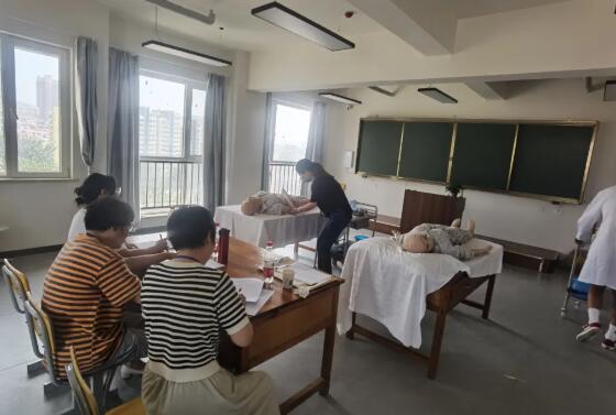 芝罘区养老护理职业技能大赛火热报名中，最高可获技师等级证书！