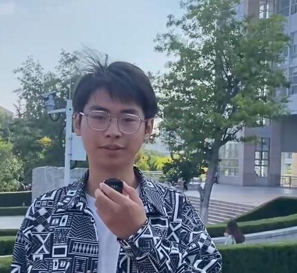 优秀毕业生--刘佳逢