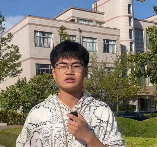优秀毕业生--王宇 刘佳逢